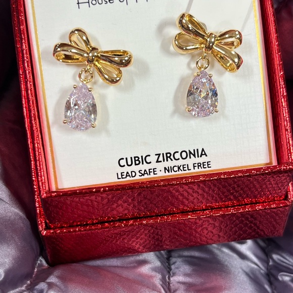 NWT ⚜️👑⚜️ House of Harlow Gold Bow Earrings with Pear shaped cubic zirconia - Picture 11 of 11